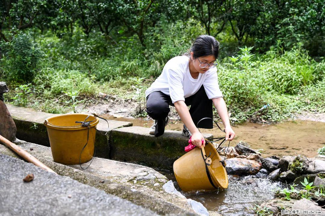 全网追的“扁担女孩”,找了一份暑假工,时薪12元 - 江门生活资讯 - 江门28生活网 jm.28life.com