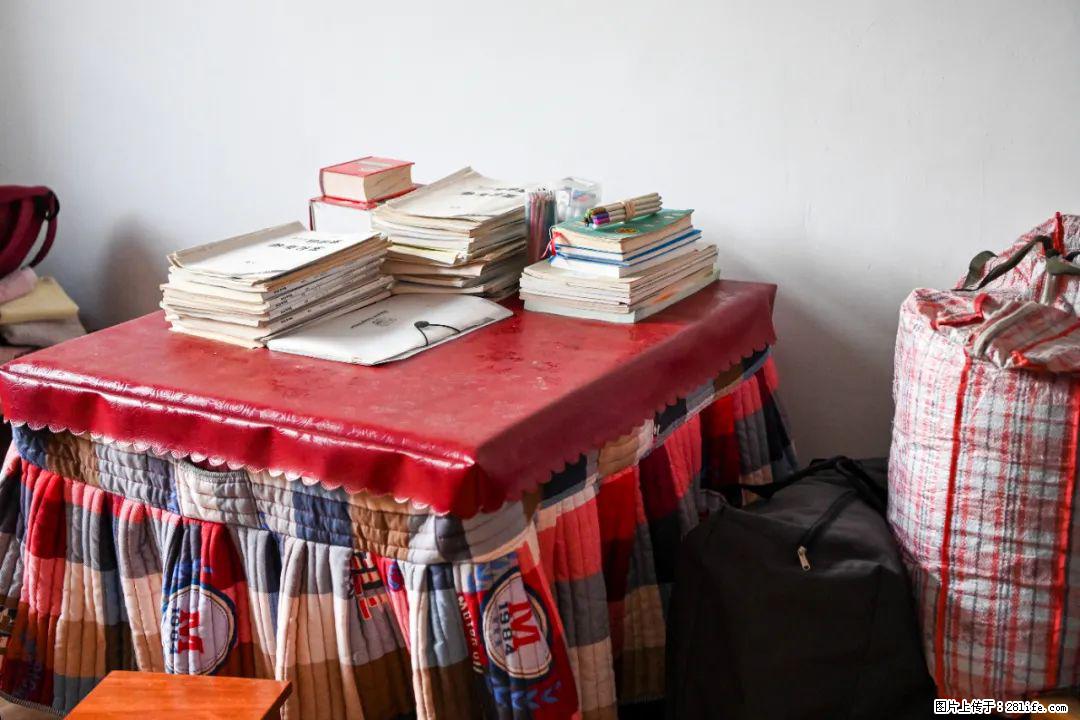 全网追的“扁担女孩”,找了一份暑假工,时薪12元 - 江门生活资讯 - 江门28生活网 jm.28life.com